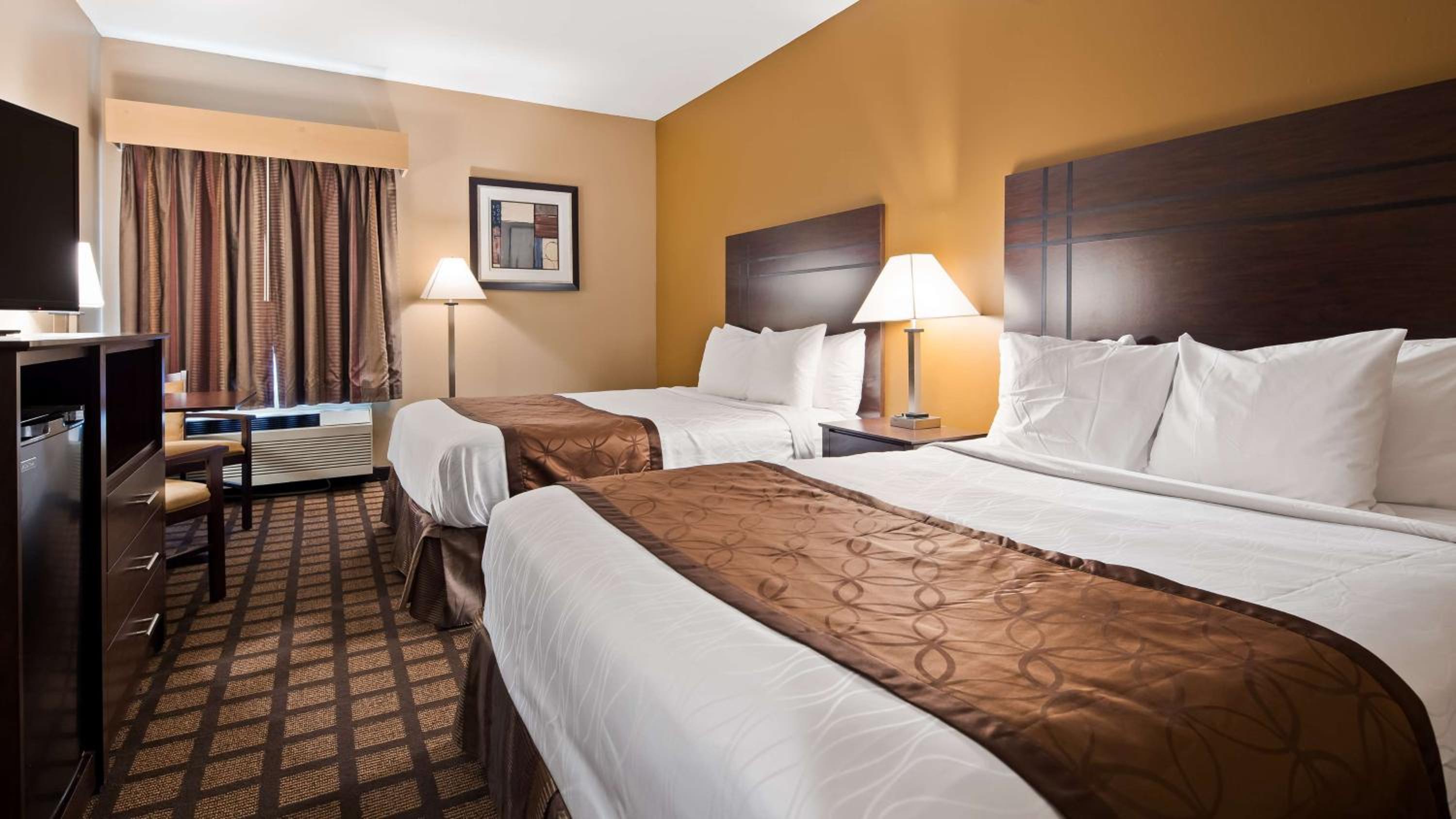 best western plaza hotel saugatuck