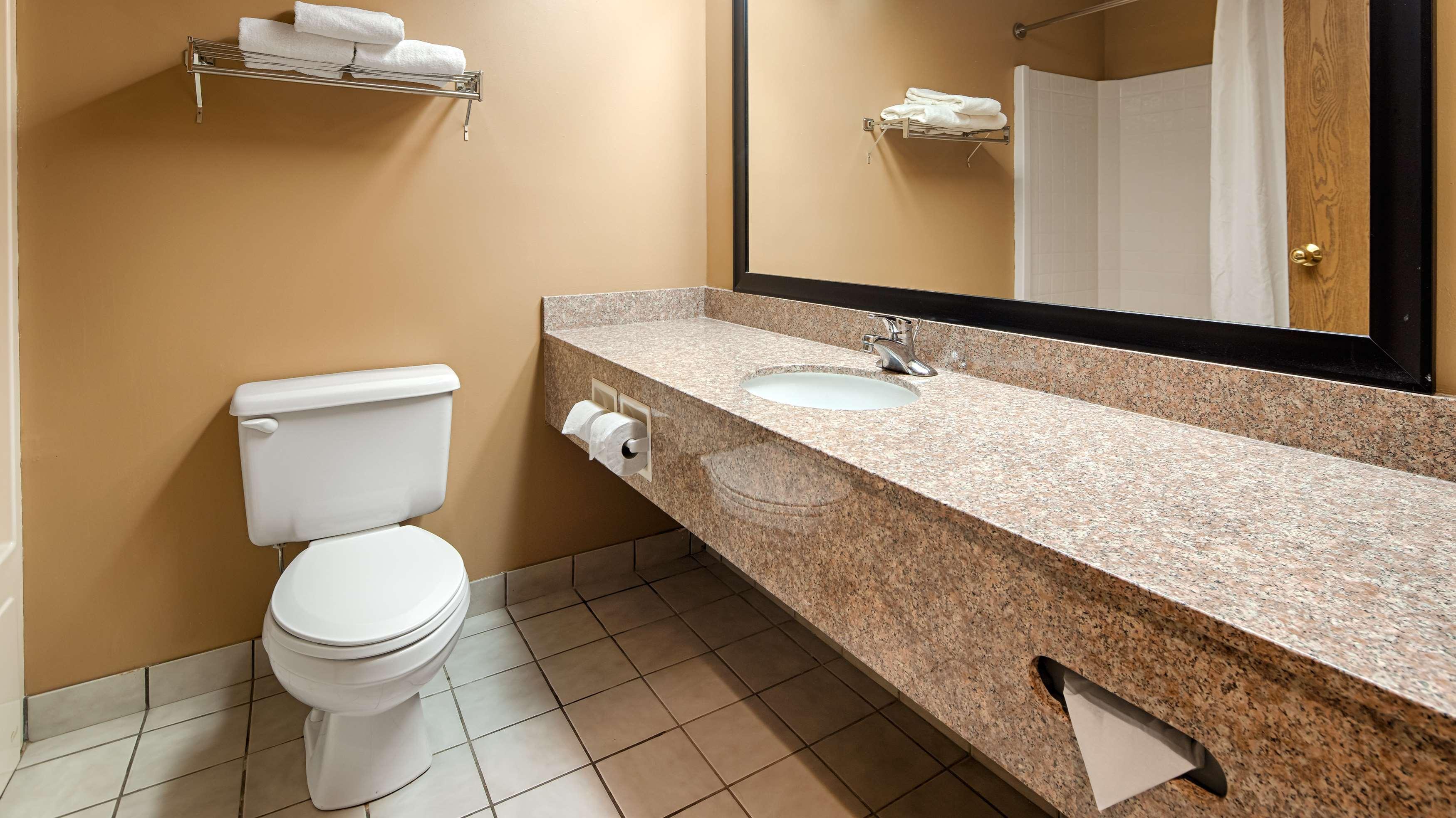 best western plaza hotel saugatuck