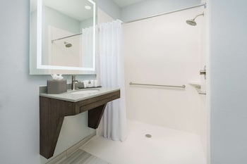 the bluff savannah historic tapestry collection by hilton