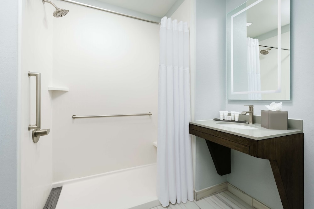 the bluff savannah historic tapestry collection by hilton