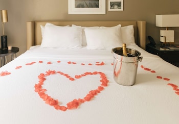 the bluff savannah historic tapestry collection by hilton