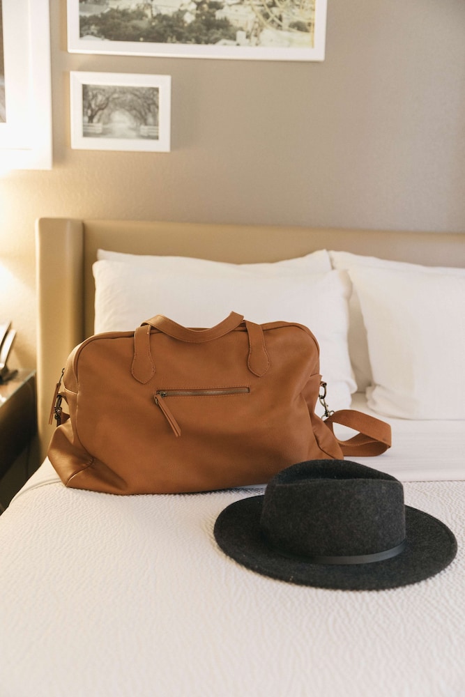 the bluff savannah historic tapestry collection by hilton