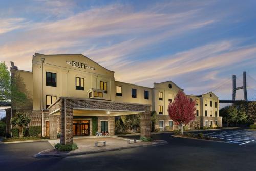 the bluff savannah historic tapestry collection by hilton
