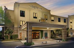 the bluff savannah historic tapestry collection by hilton