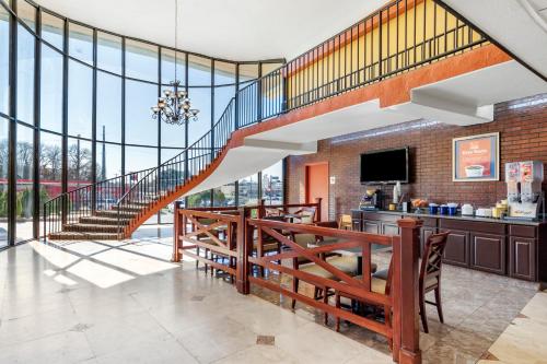 rose city inn and suites