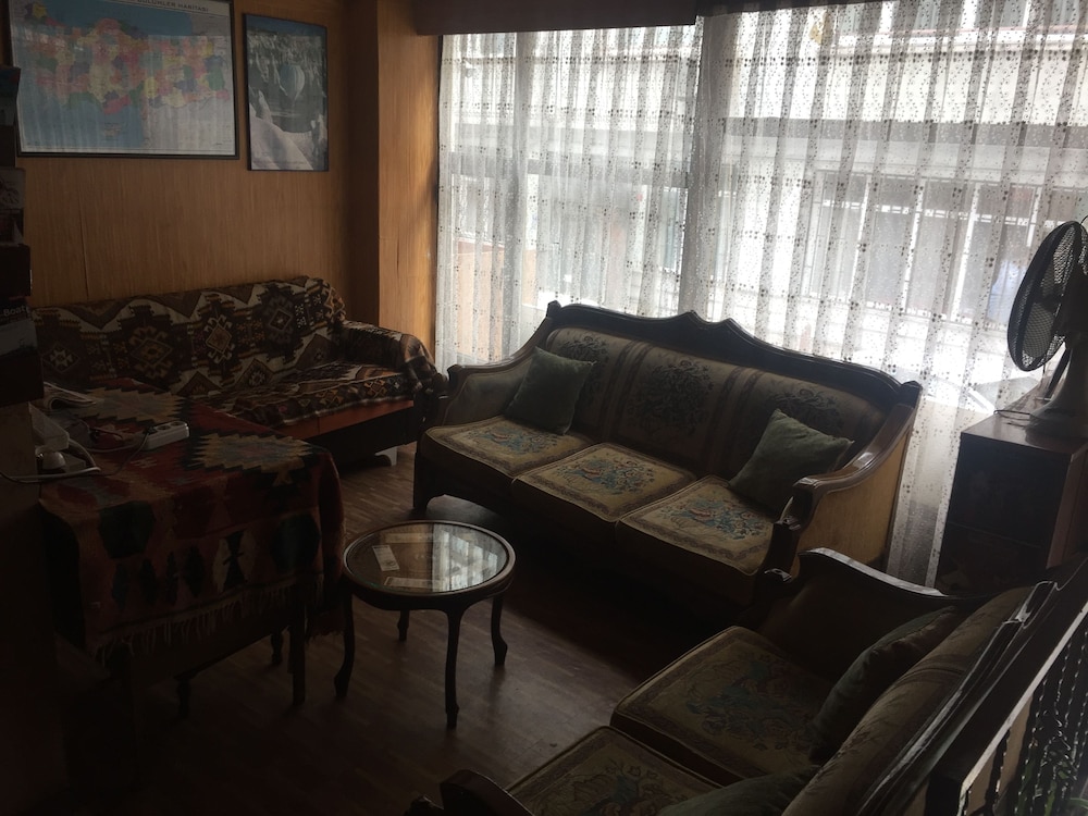 istanbul paris hotel and hostel