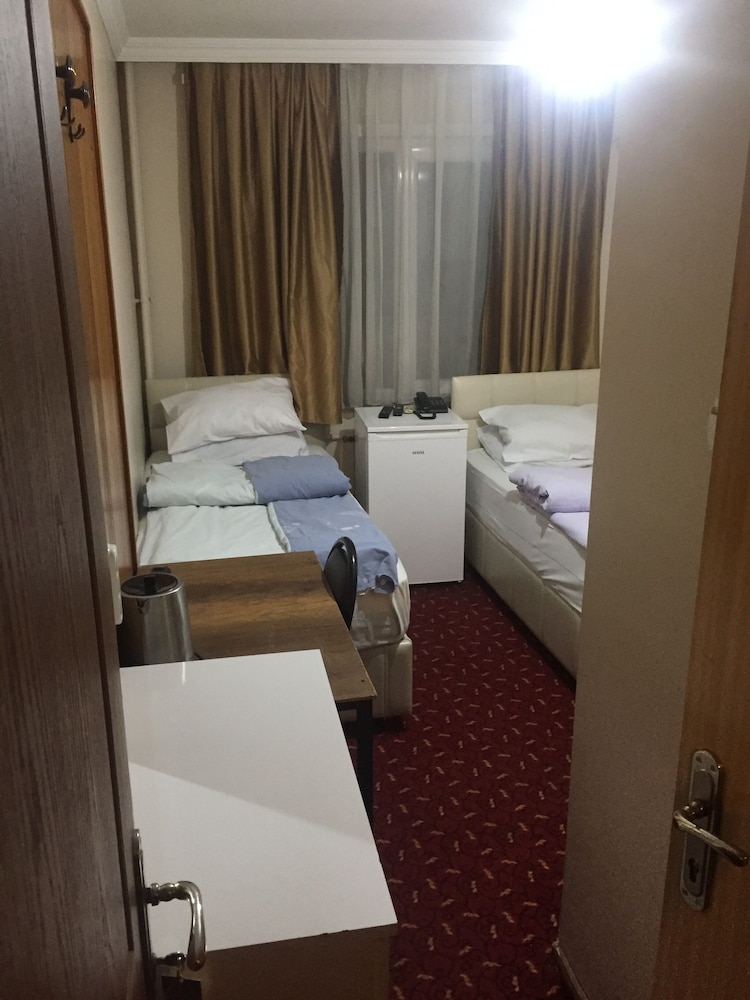 istanbul paris hotel and hostel