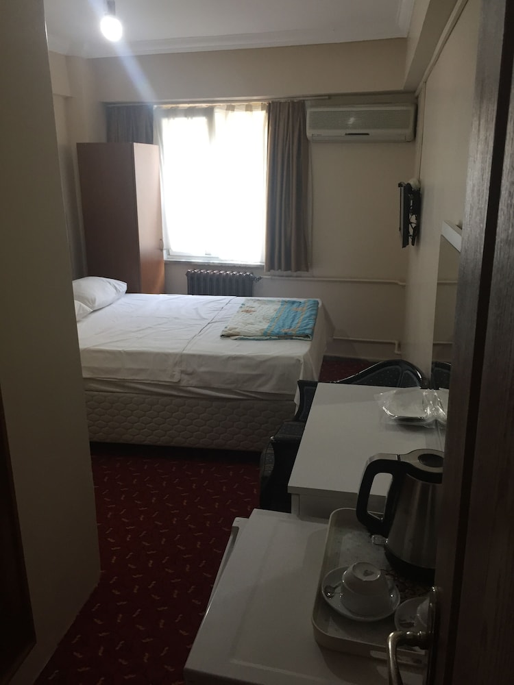 istanbul paris hotel and hostel