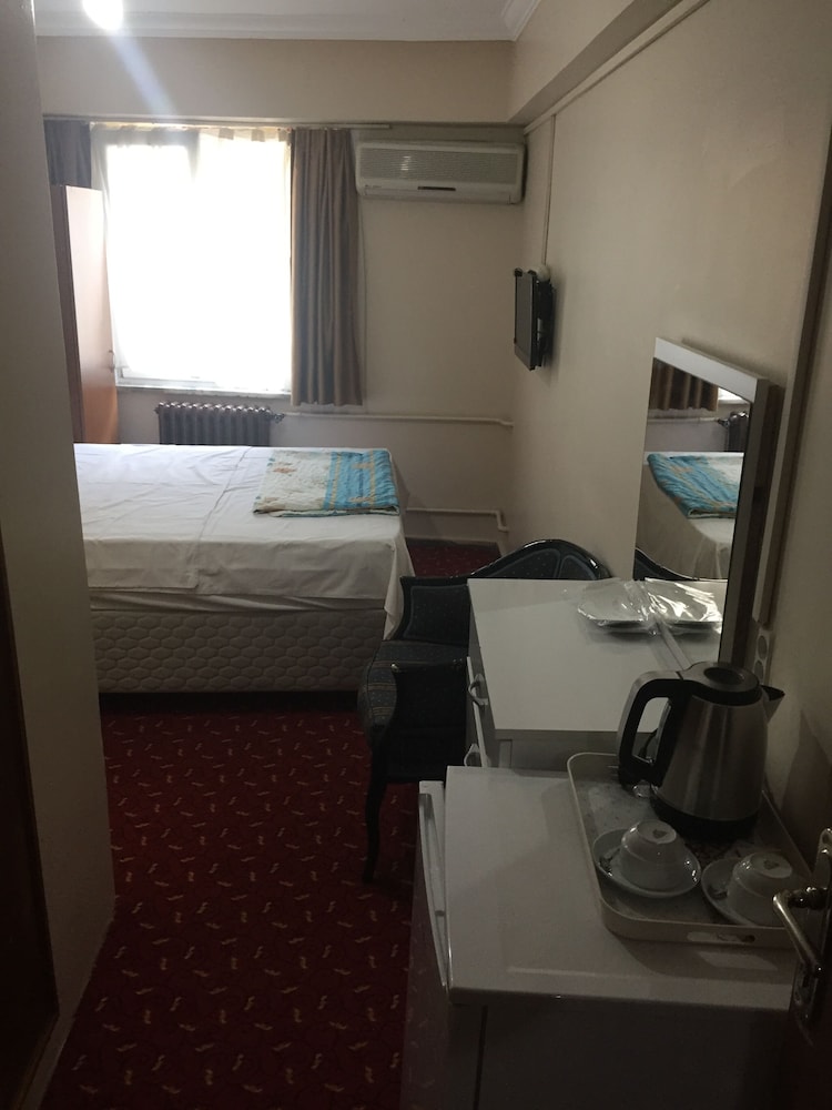 istanbul paris hotel and hostel