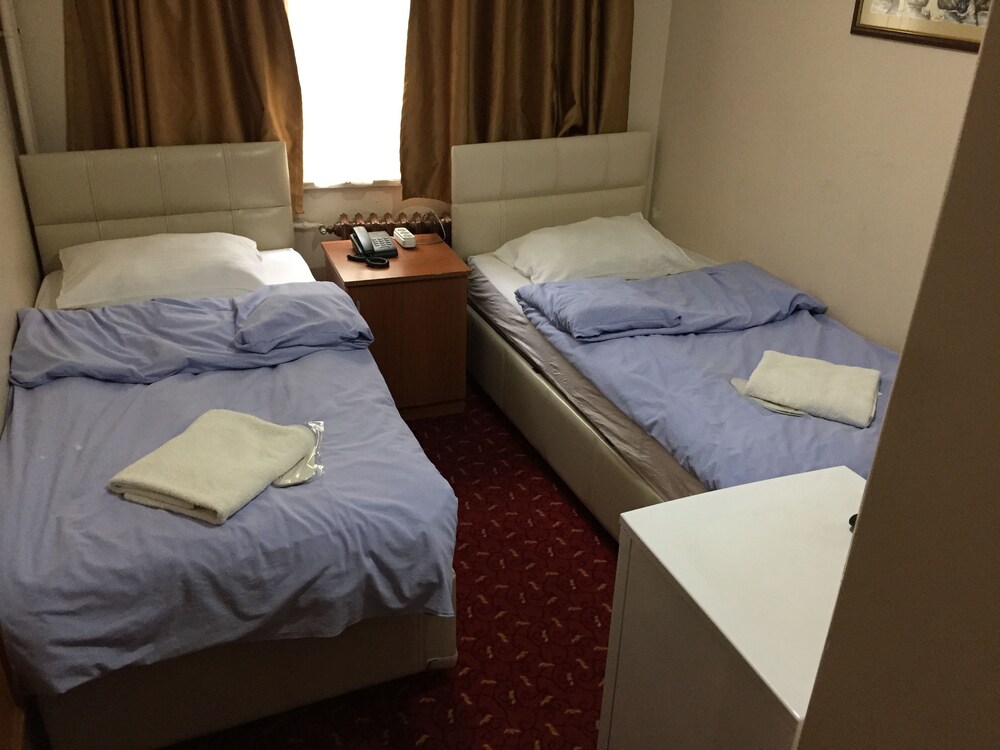 istanbul paris hotel and hostel
