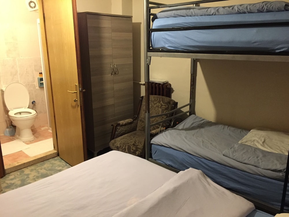 istanbul paris hotel and hostel