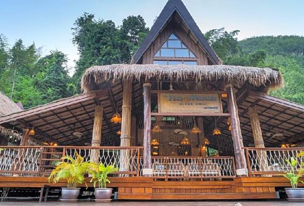 the floathouse river kwai