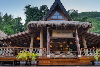 the floathouse river kwai