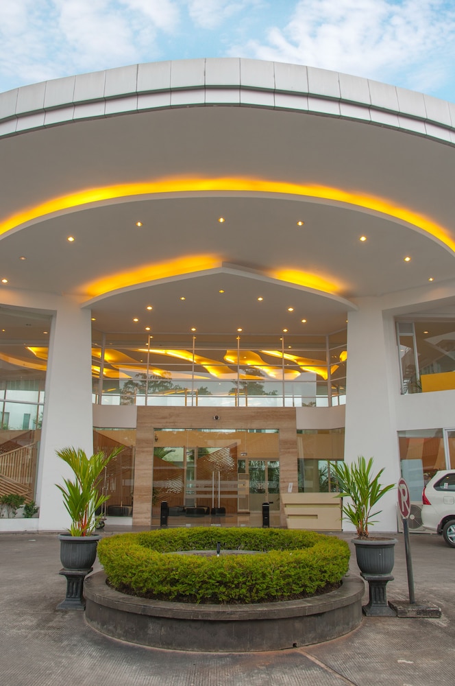 hotel santika bangka