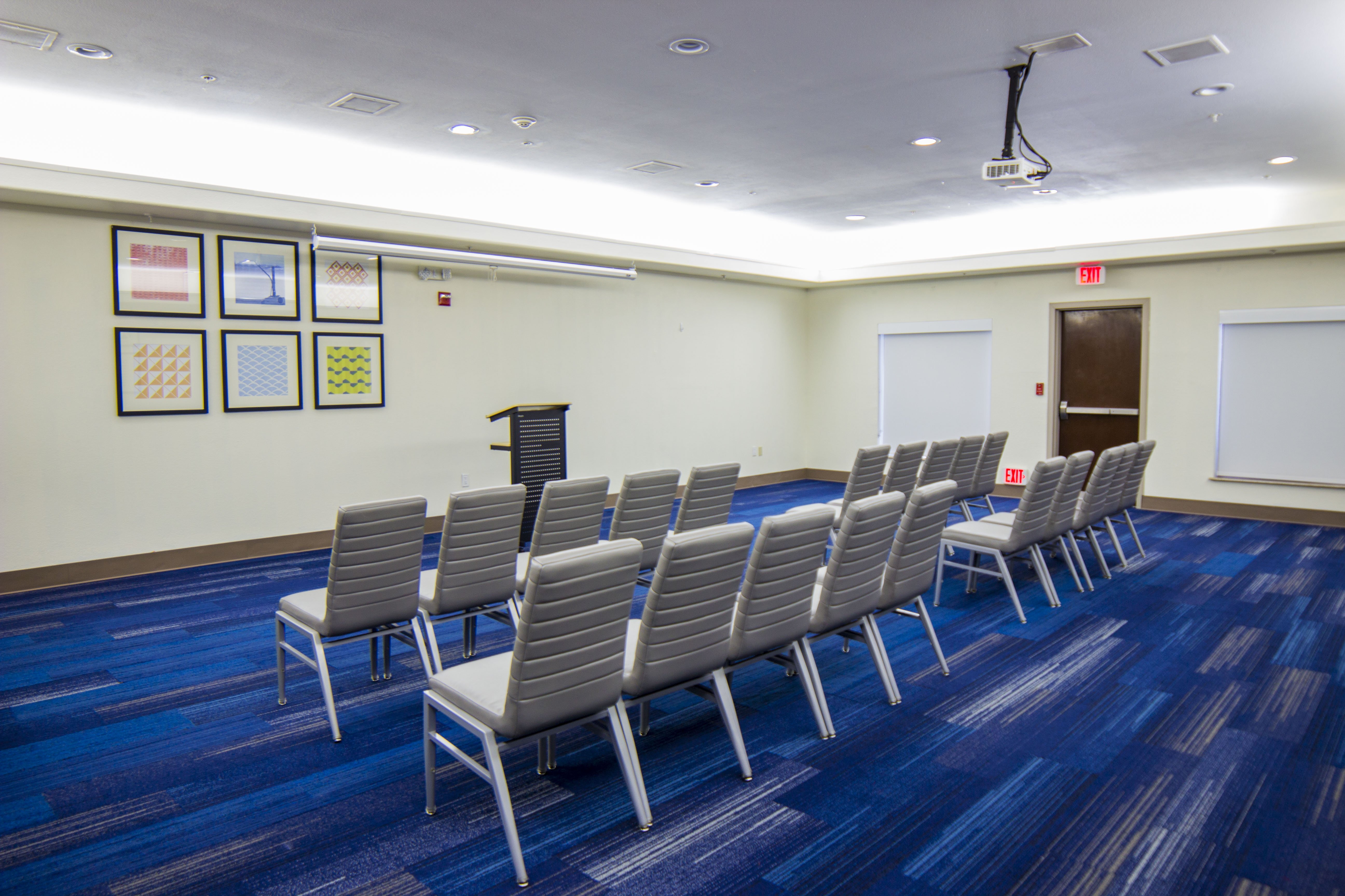 holiday inn express hotel and suites seguin by ihg