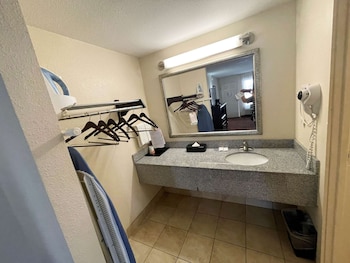 motel 6 oklahoma city ok fairgrounds west