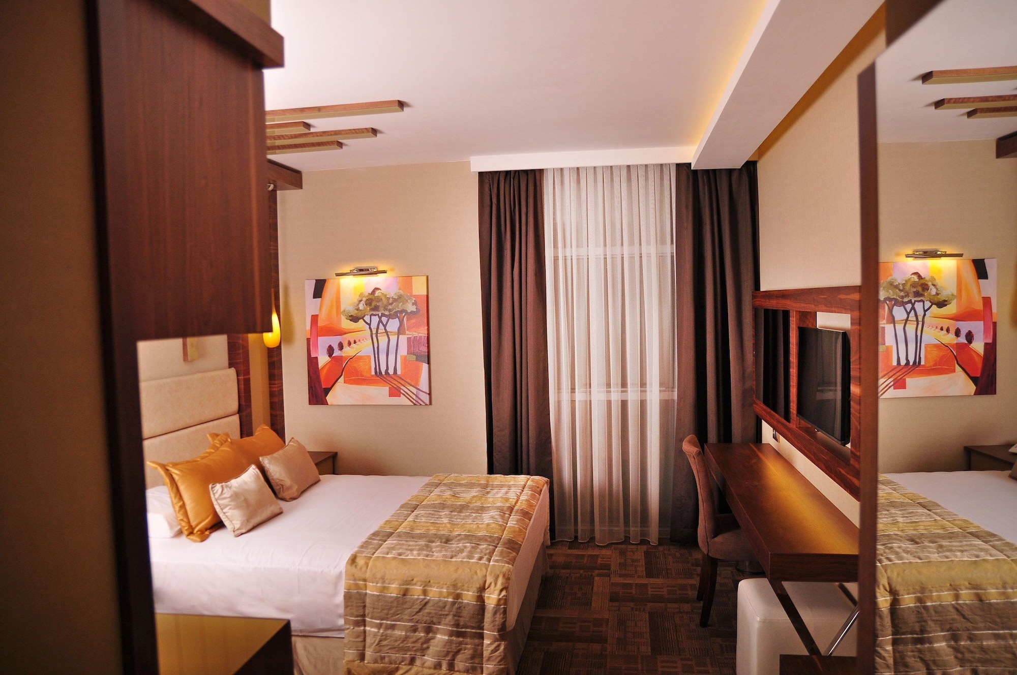 avin hotel
