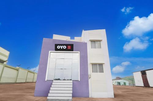 hotel o midway treat barwani