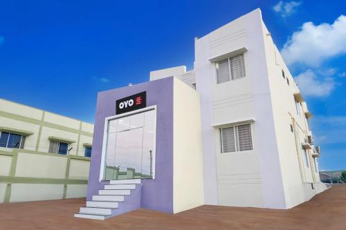 hotel o midway treat barwani
