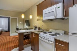 devonian hotel and suites