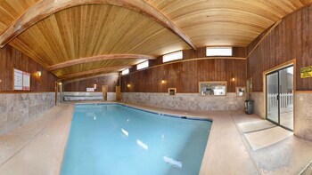 econo lodge inn and suites madras