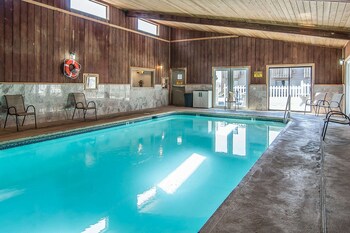 econo lodge inn and suites madras