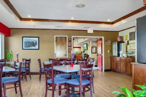 Hometown Inn,Monroeville>>Jackson,3 star