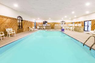 Ramada By Wyndham Strasburg Dover,New Philadelphia>>Dover,3 star