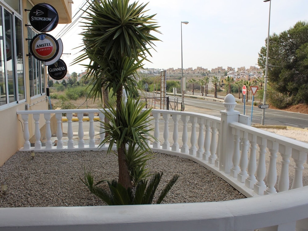 hotel algorfa
