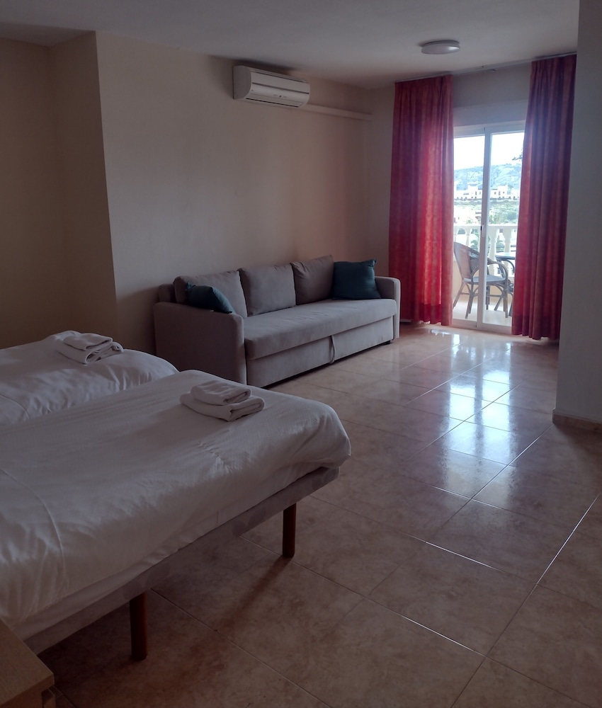 hotel algorfa