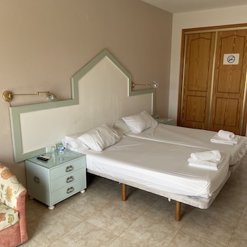 hotel algorfa