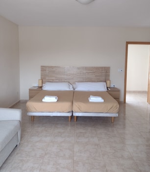 hotel algorfa