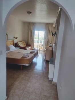 hotel algorfa