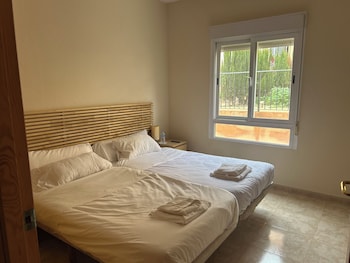 hotel algorfa