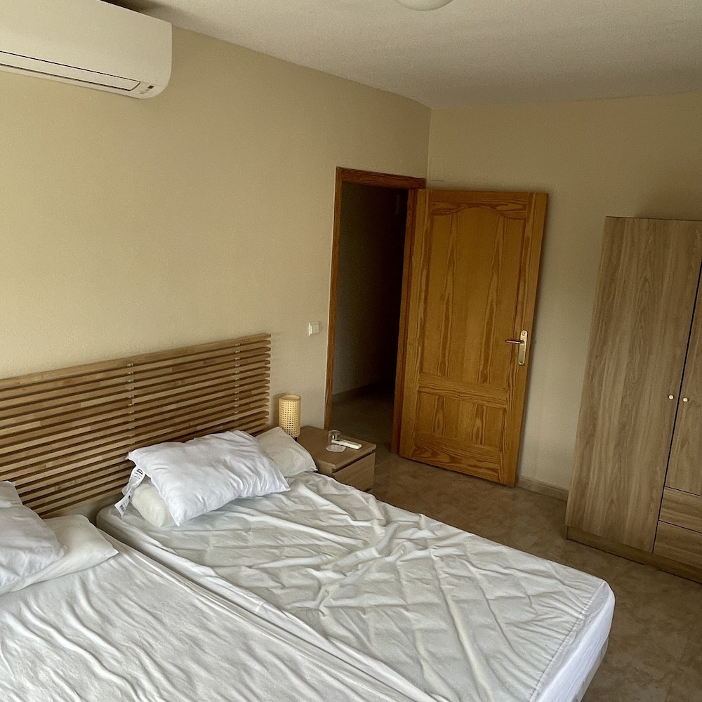 hotel algorfa