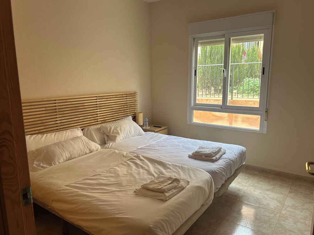 hotel algorfa