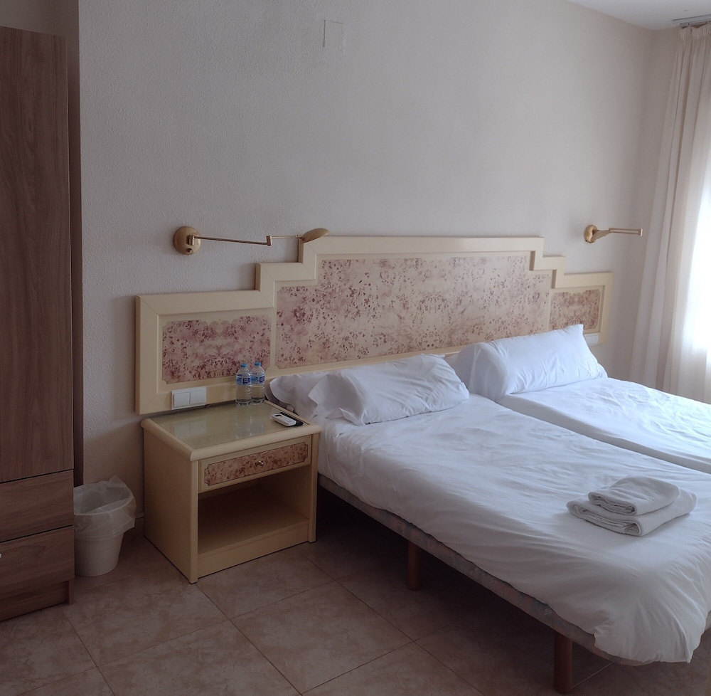 hotel algorfa