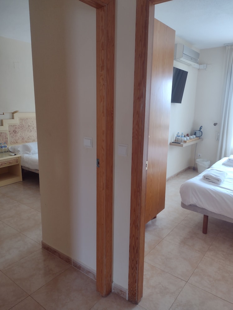 hotel algorfa