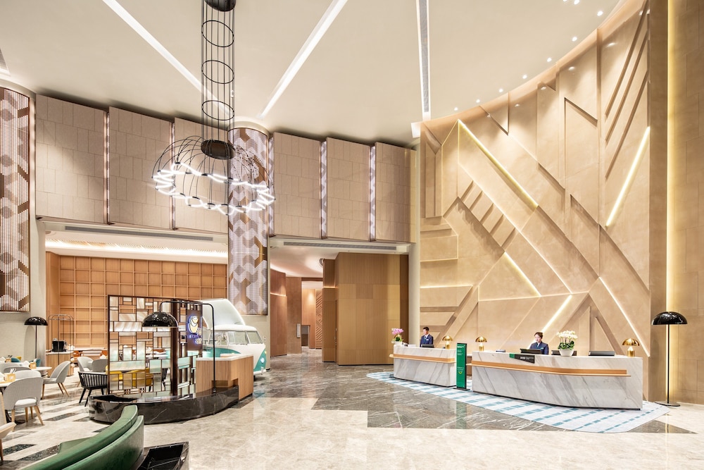 holiday inn shanghai nanjing road by ihg