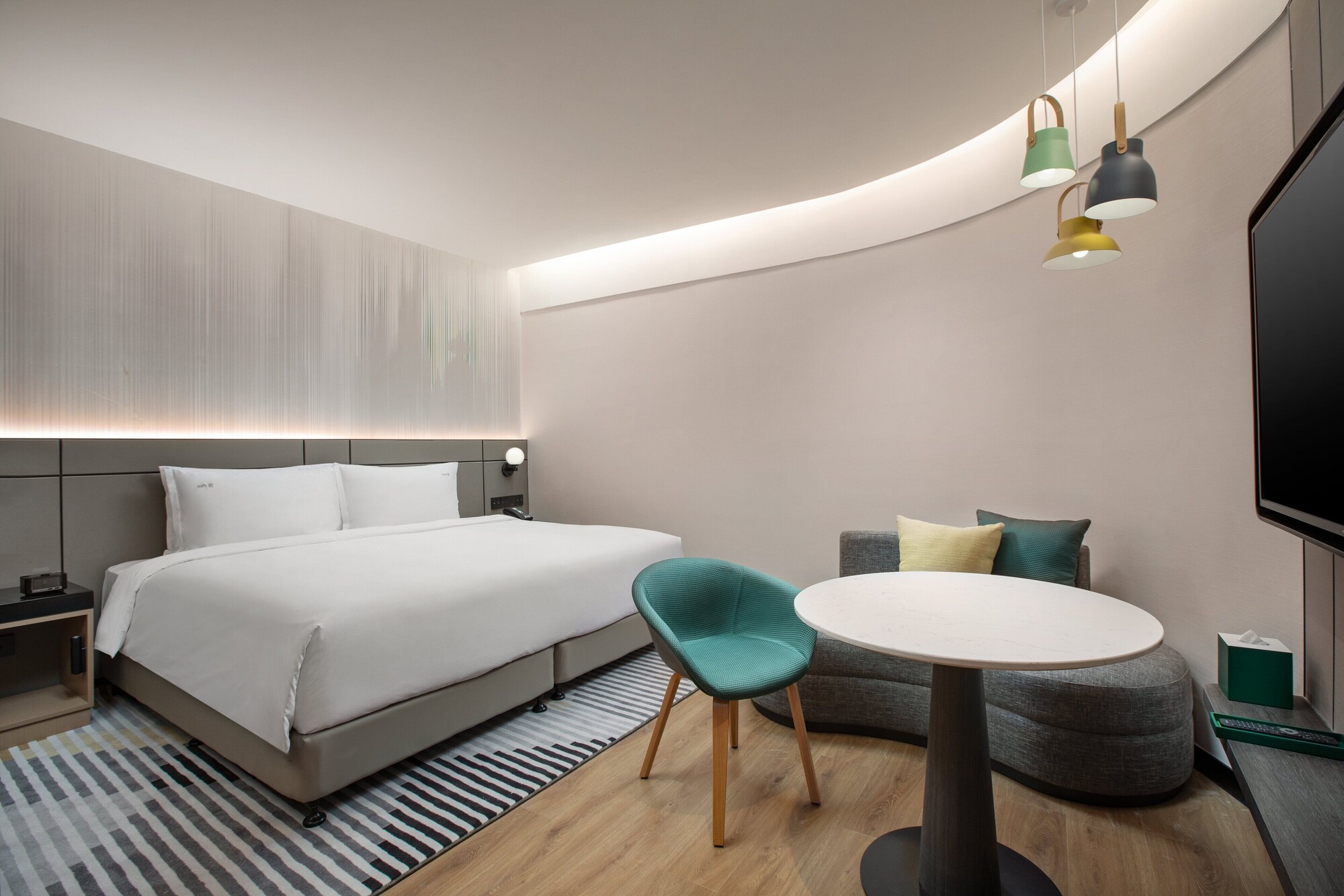 holiday inn shanghai nanjing road by ihg
