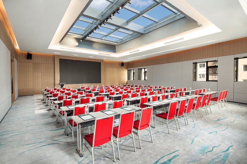 holiday inn shanghai nanjing road by ihg