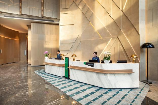 holiday inn shanghai nanjing road by ihg