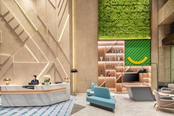 holiday inn shanghai nanjing road by ihg