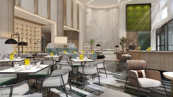 holiday inn shanghai nanjing road by ihg
