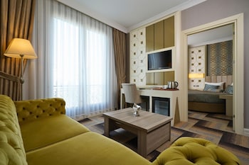 the grand mira hotel