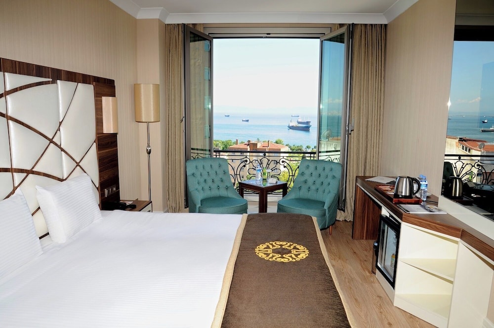 the grand mira hotel