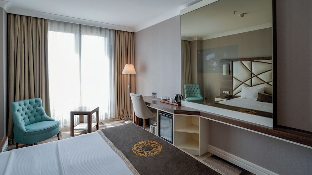 the grand mira hotel