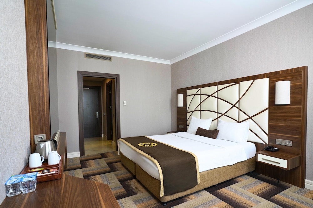 the grand mira hotel