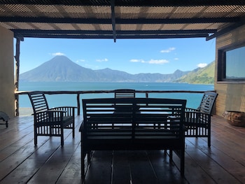 santa cruz la laguna