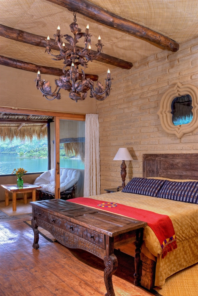 santa cruz la laguna